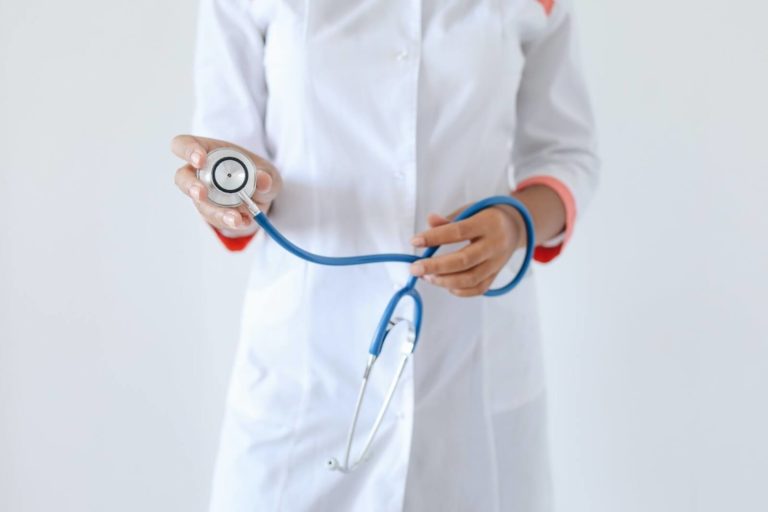 pulmonologist-salary-how-to-maximize-your-income