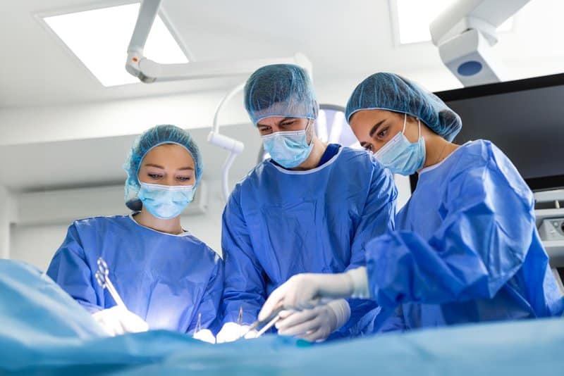 neurosurgeon average salary