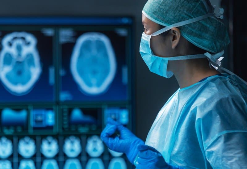 Average neurosurgeon salary