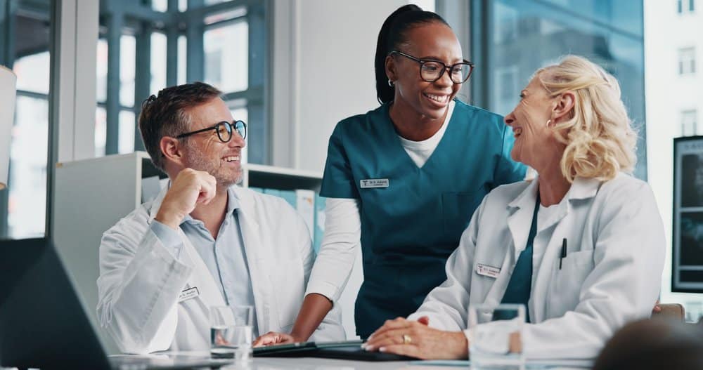 Neurologist vs Neurosurgeon Salaries: A Side-by-Side Look cover